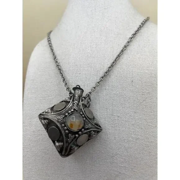Vintage Perfume Pendant Necklace and Agate Accent